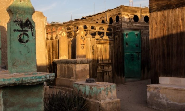 Bab Al-Nasr cemetery. Picture by Islam Youssef, used with permission.