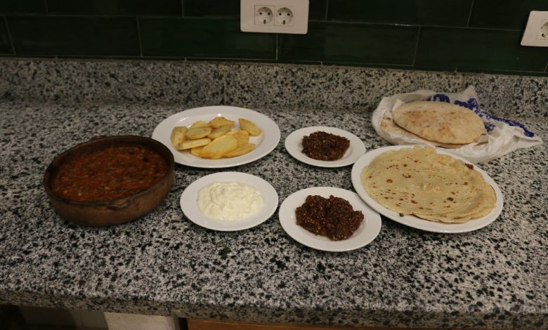 Esna dishes