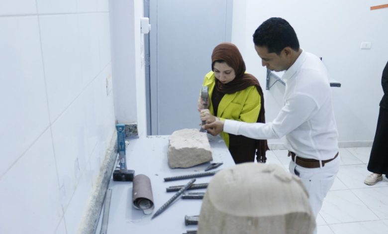 The first school for teaching sculpture in Luxor