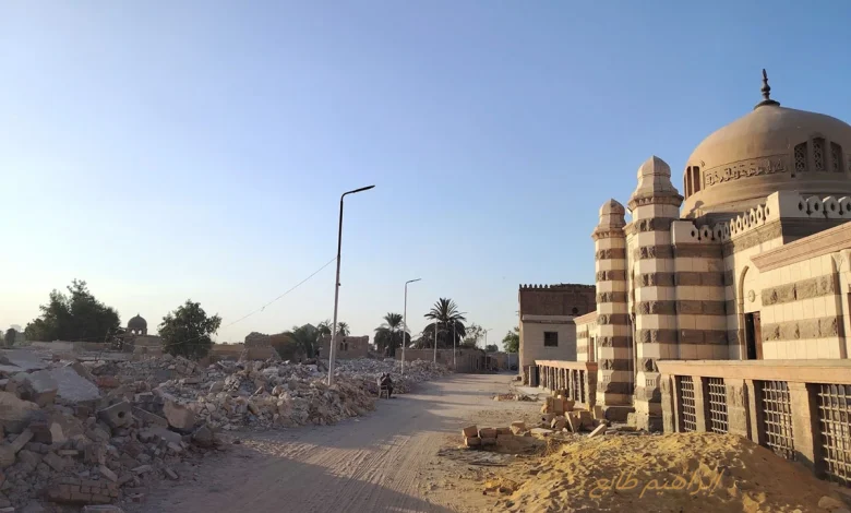 Demolition of tombs... Photo by Ibrahim Tayeh