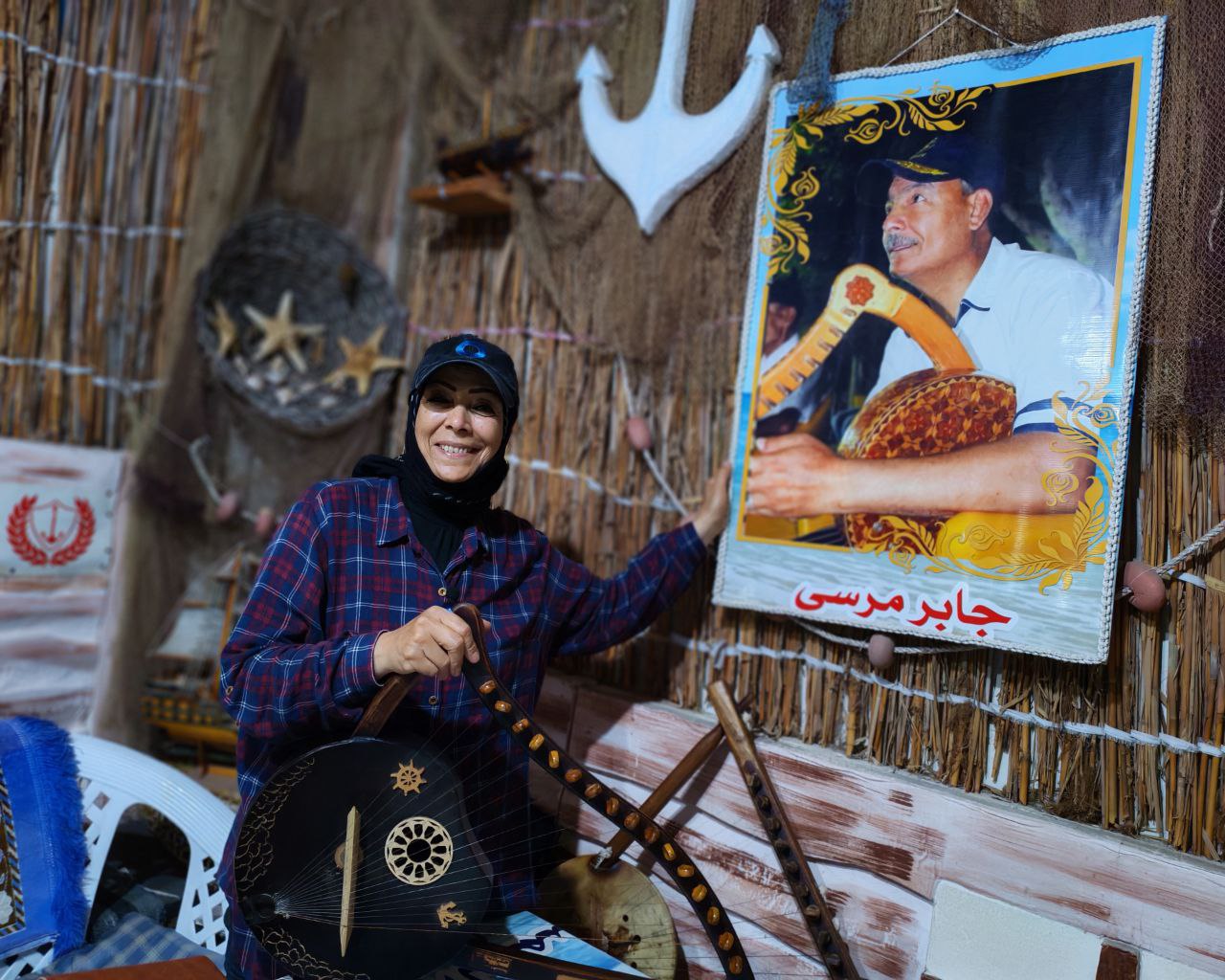 Fatima Al-Morsi, the first female player of the Simsimiyya1