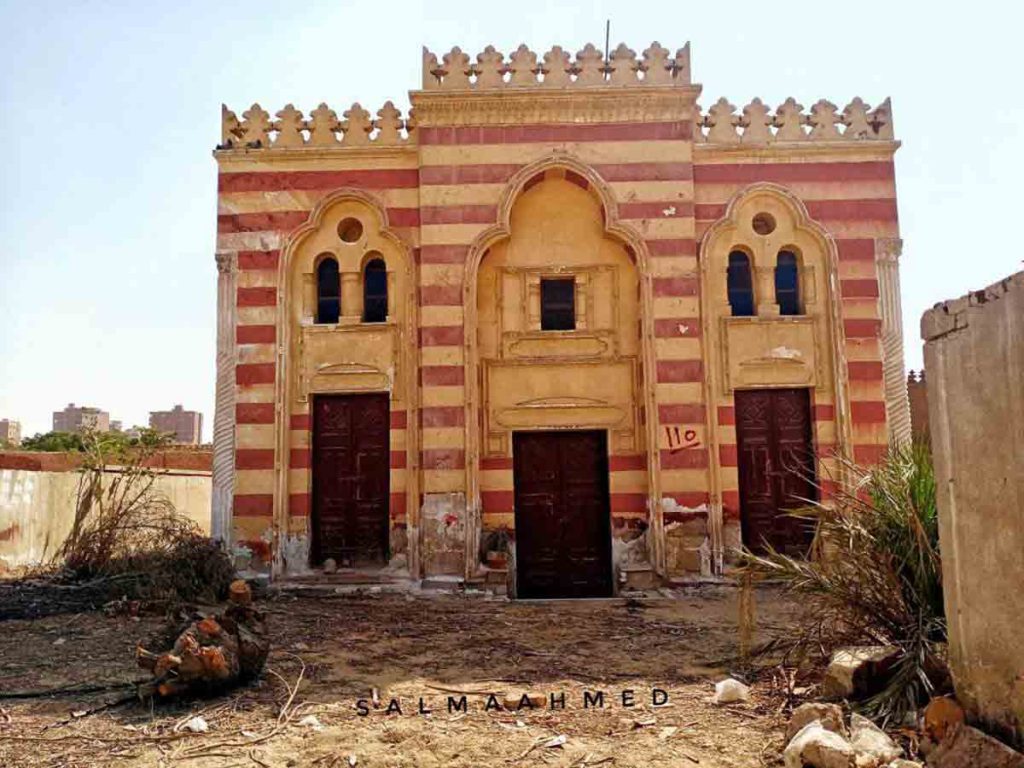 The grave of poet and minister Mahmoud Sami al-Baroudi before demolition