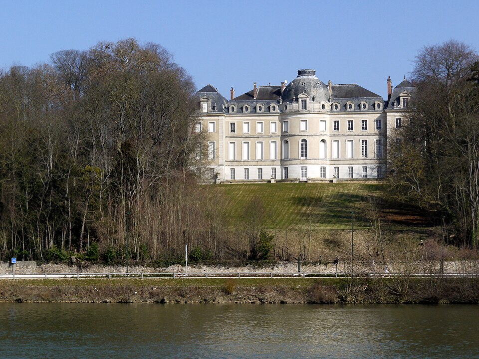 The historic Foulou Pinel Palace in the Seine-et-Marne department – Creative Commons
