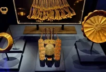 Jewelry of King Psusennes I, including the bracelet at the Egyptian Museum in Tahrir - Creative Commons