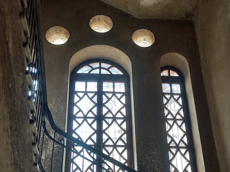 Balconies and windows of Daoud Takla Palace. Photo by Asmaa Elsharkawy
