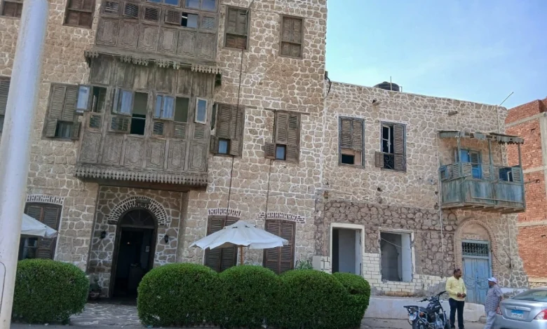 The facade of Sheikh Tawfiq's house (Al-Qasir Hotel) today. Photo - Esraa Muhareb