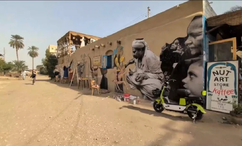 The Luxor peace mural. Photo: Abo ElHassan Abd ElSattar