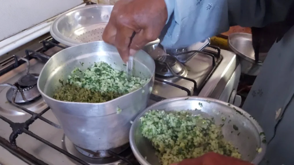 The Ramadan Dish That Starts in the Sheep’s Pasture: Alfalfa Rice of Kharga khodartop