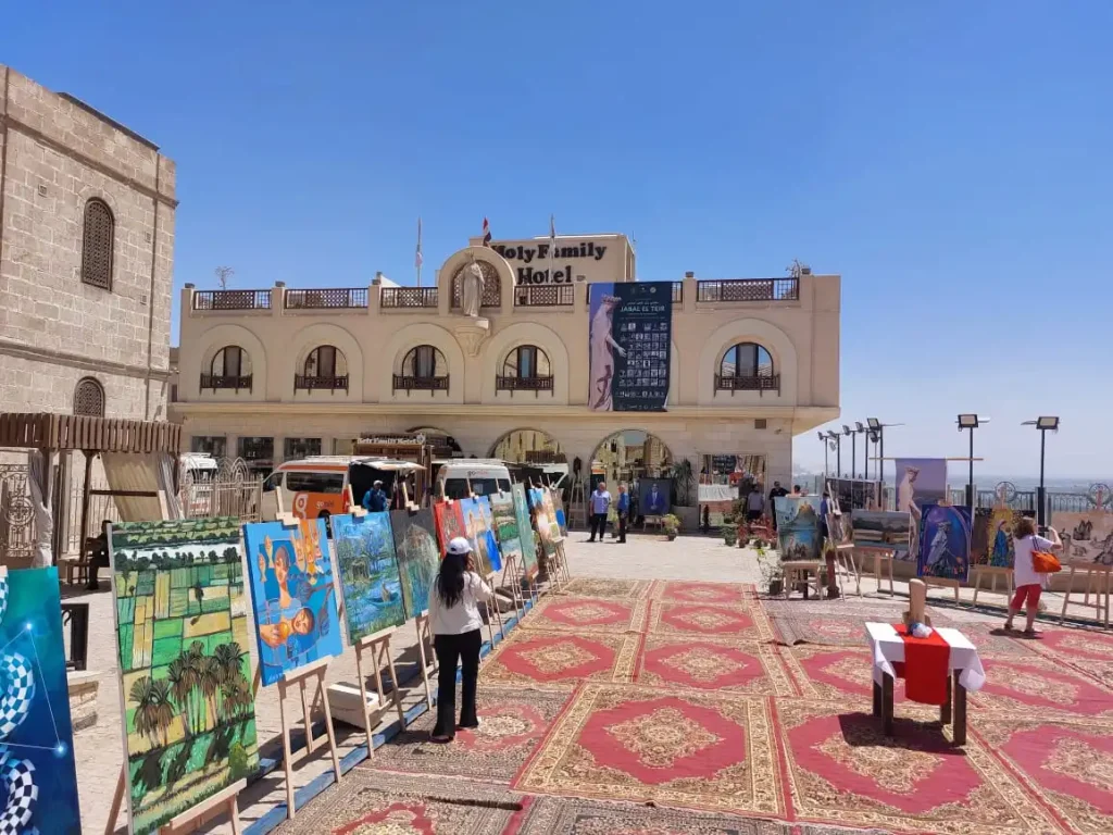 When History Becomes Canvas: The Closing of the Gabal al-Tayr Symposium in Minya The Gabal al-Tayr Arts Symposium - Photo: Asmaa Montaser