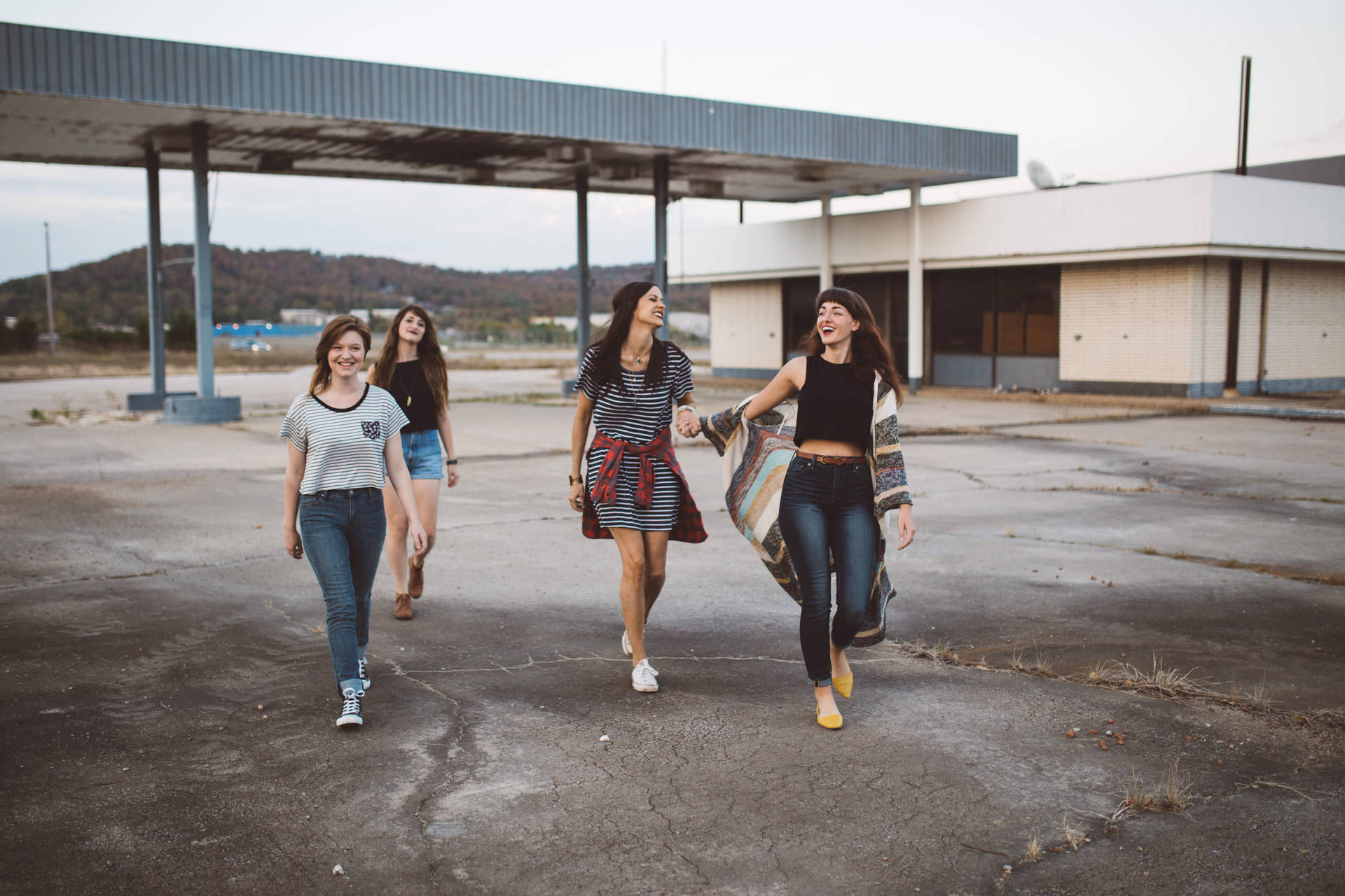 Best Stock Trading Platforms of June 2023: $0 Commissions and More eric karim cornelis QEh7kSRzTPg unsplash 1