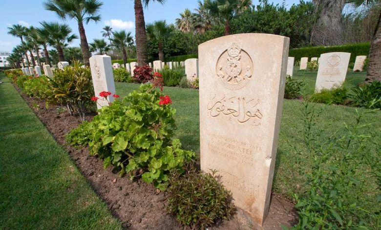 The grave of a Muslim Senegalese soldier adorned with exquisite Thuluth calligraphy Photo: Walid Montasser